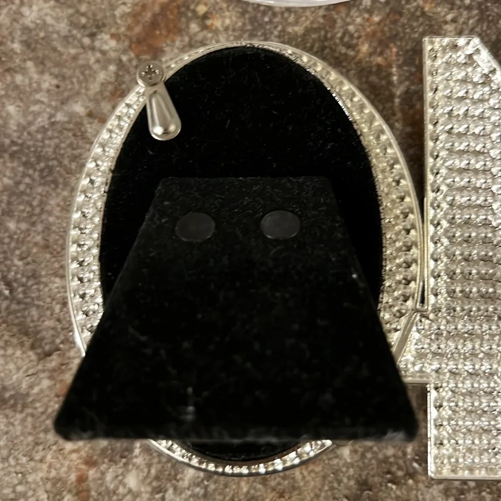 NWOT “40” Rhinestone Picture Frame